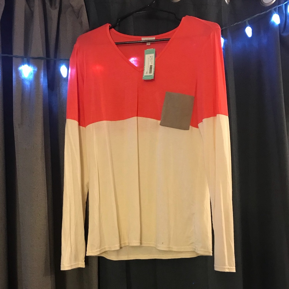 Long sleeve shirt knit top